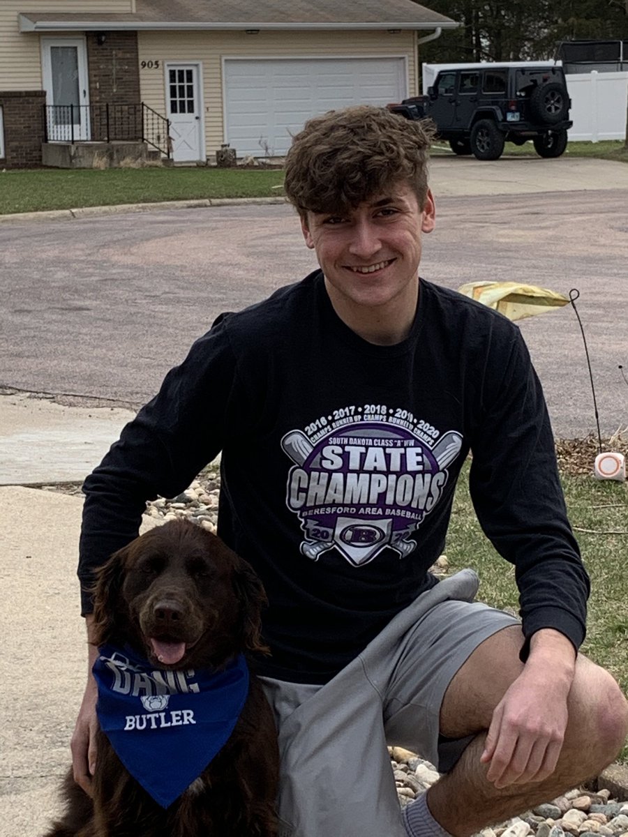 RockingPE's tweet photo. @TheButlerBlue #BUTLERBOUND      Cody with Bailey, Sky, and White Paws all wearing their Butler swag. https://t.co/7D9VoYINCr