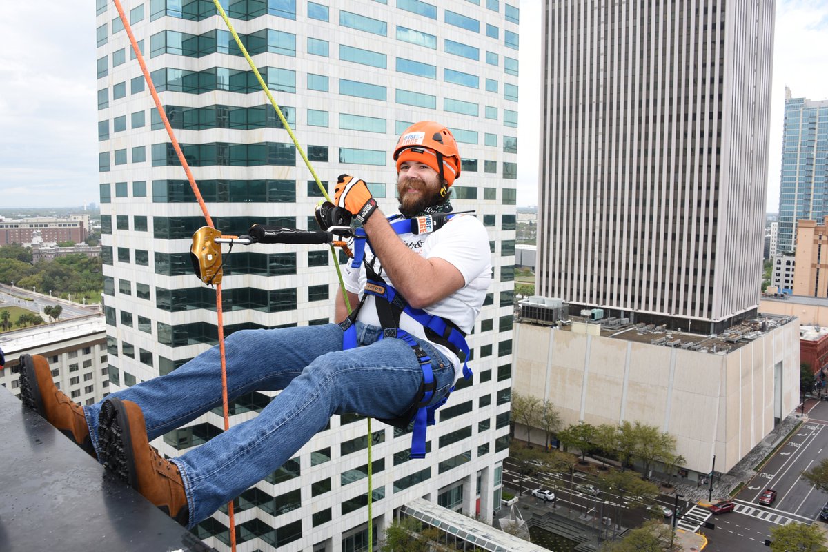 smith_associate's tweet photo. Smith agent, David Dubiansky, is making a difference in the community!
David participated in @BBBS_TampaBay's Over The Edge fundraiser. The participants raised over $100k that is going to enable 70+ Big/Little connections in the Tampa Bay Area! #SmithIsHome #SmithGivesBack https://t.co/7qVY6JRx7T