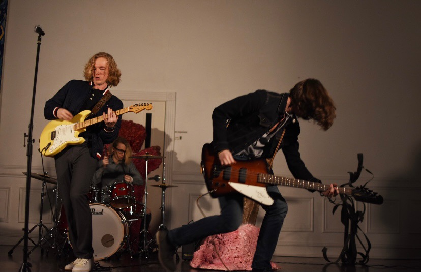 ThrYrsAprt's tweet photo. Some pics are on Instagram and some will only be on Twitter! You'll see it here first! #music #band #3YA #photography https://t.co/xSMWz8PQvC