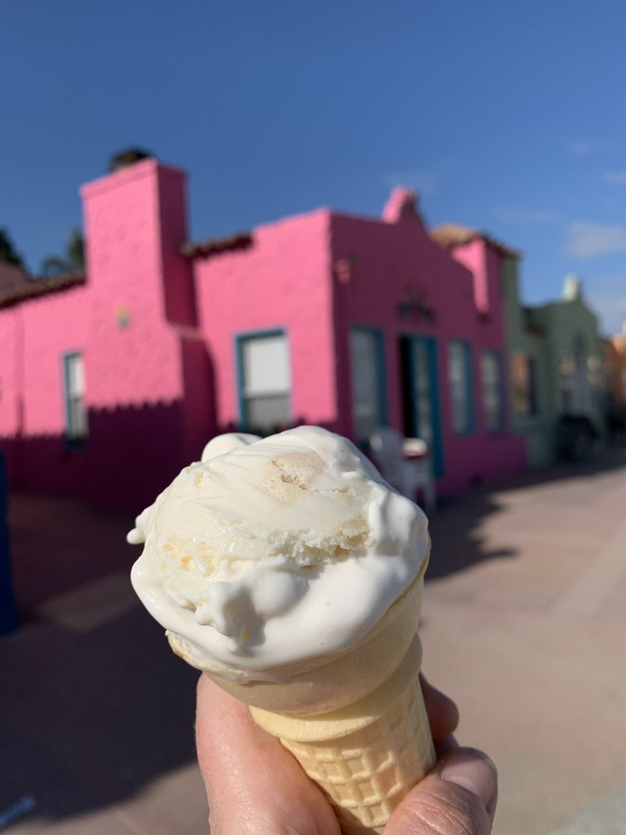 MariannesSC's tweet photo. Spring Break and scoops? Talk about a perfect pairing. 🌺🍦 Drop in, order up, and add some sweetness to your weekend! https://t.co/fuDu7TOnL9