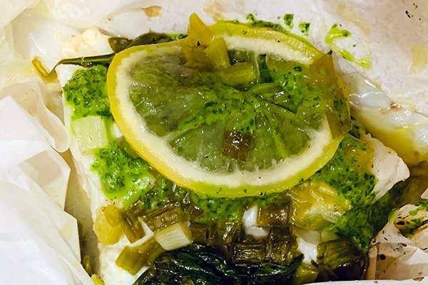 NOAAFish_NEFSC's tweet photo. Happy #FoodieFriday! Bored with your go-to meals? Need inspiration? Break free from your routine with these #FishWatch seafood recipes: https://t.co/AogDCIll5c. Made a seafood dish recently? Then #ShowUsYourSeafood by reply/RT with a pic! #FishWatchFriday #EatSeafoodAmerica https://t.co/pA4mpnJJxx