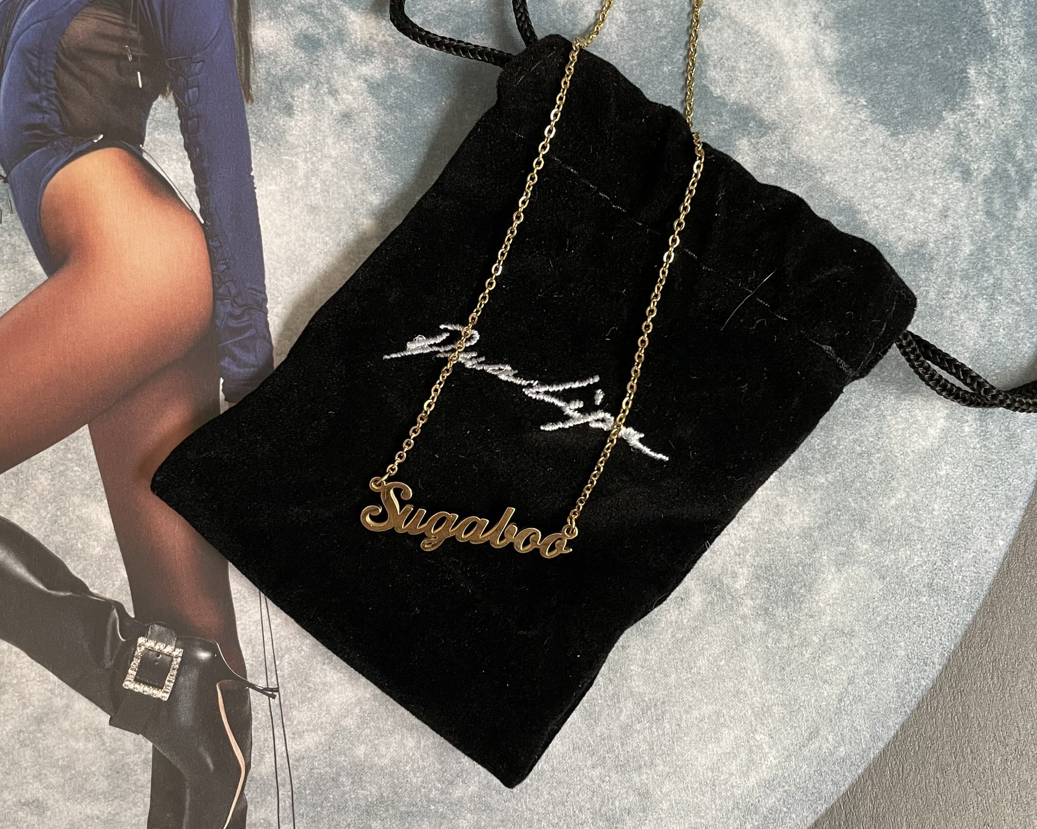 Dua Lipa News Auf Twitter A Better Look At The Sugaboo Necklace Via Halluscinate You Can Buy From Dua Lipa S Online Store Here Https T Co Oagbrkhjnt Https T Co Nynjoeafjc Twitter