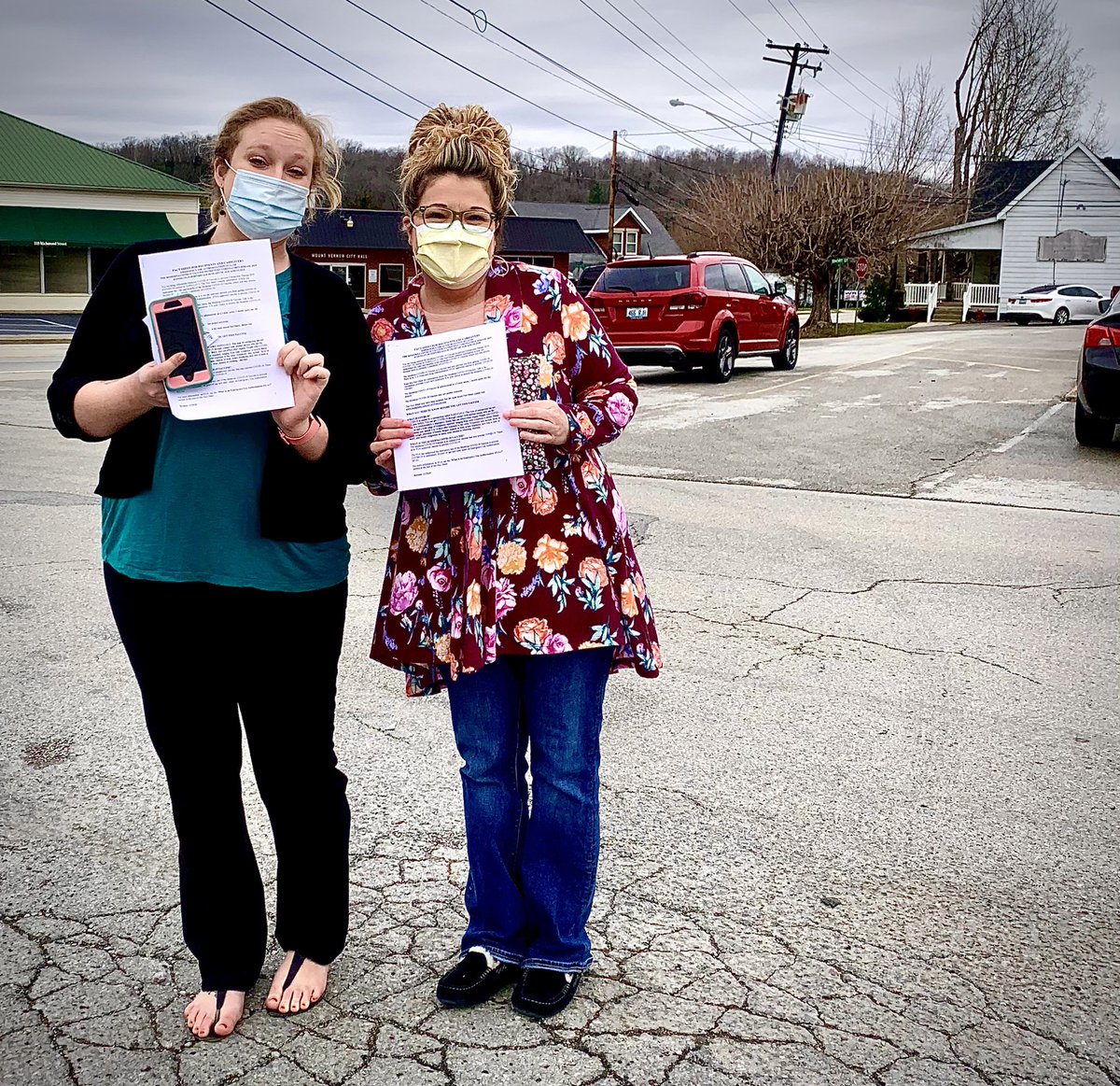ride_RTEC's tweet photo. Leslie &amp; Bridgette, two great RTEC Reservationists, received their first COVID-19 vaccinations! #GoTeamRTEC #WeAreTeamRTEC #TeamRTEC #RTECCares https://t.co/e8GiHDlIpd