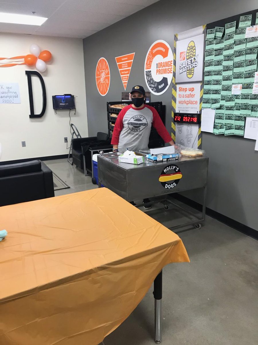 AshleyVoeltz tweet media