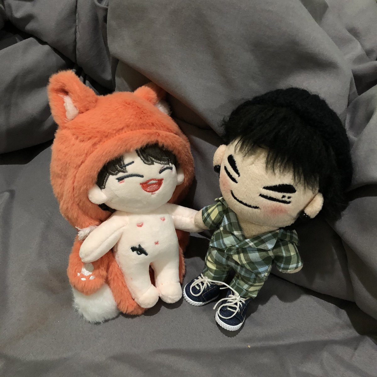 DefPointS's tweet photo. 💣: สึงยอนนายโชปืมทะมายยย
🧡: มะม๊าาาาาาาาาา >///<

#StudioCabom https://t.co/6JJwO9YJAM