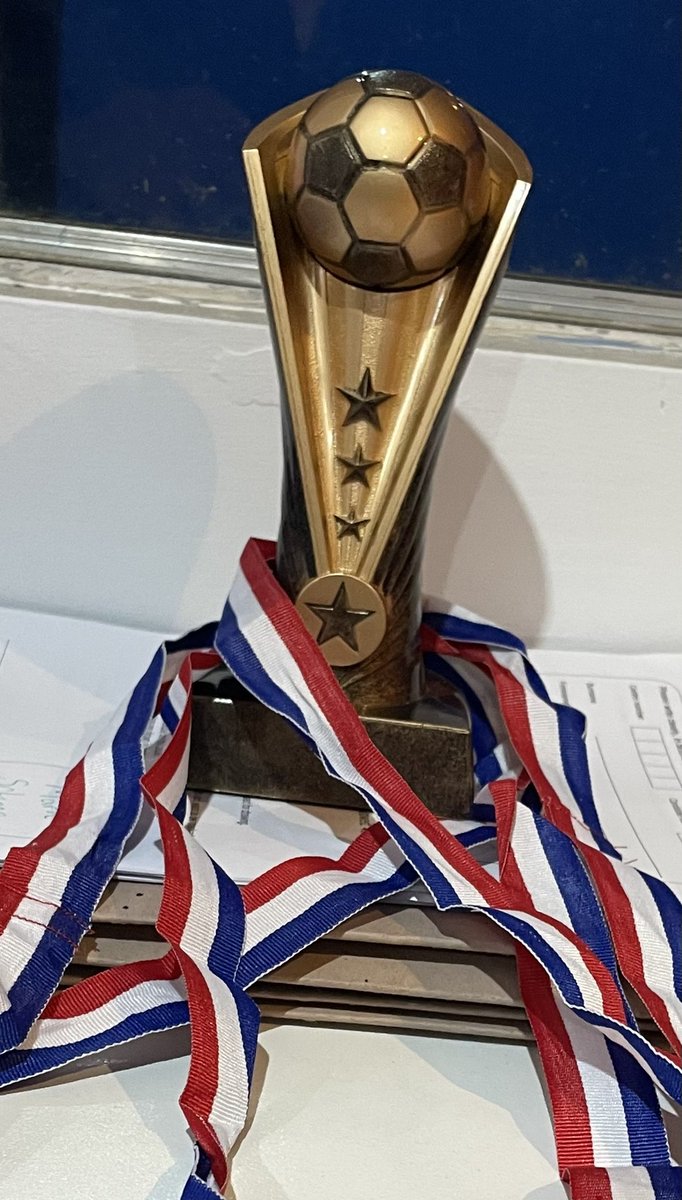 PeMccomb's tweet photo. Finally an inter house competition at school!!! Hopefully all sports will be back soon so termly competitions can be consistent and successful like today - now 2 weeks to regenerate 😆 https://t.co/WlrxaMst9O