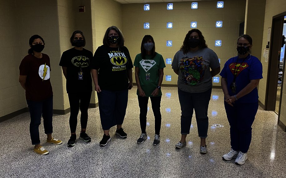 kdkoon1's tweet photo. Our #WildcatMD is full of superheroes!  Just for fun...I have a picture from 2020 &amp; the superheroes of 2019.  Everyone Matters!  #SpecialOlympics  #UnifiedSC @LHSWildcatsLex1 https://t.co/TzgoWyLIqG
