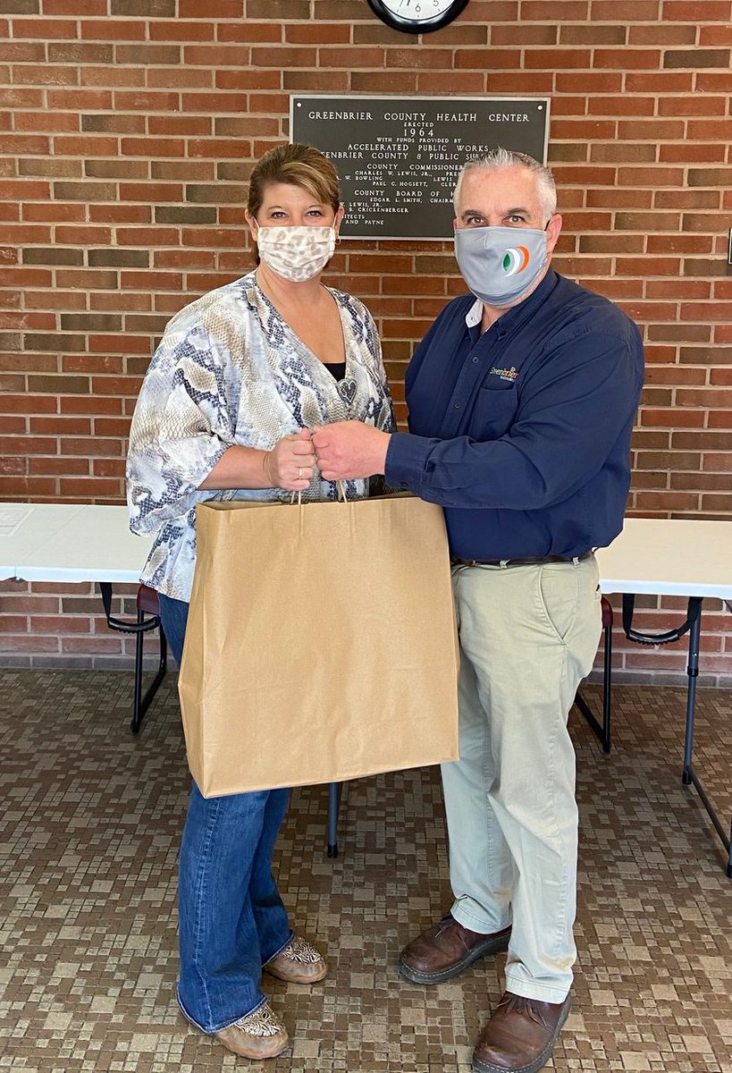 GreenbrierTech's tweet image. We were glad to have the opportunity to provide box lunches from Taste of Heaven Bakery &amp;amp; Cheese Shop for employees at the Greenbrier County Health Department today.  Bill Lenherr said &quot;Its a small token of our appreciation for the job they are doing.&quot;