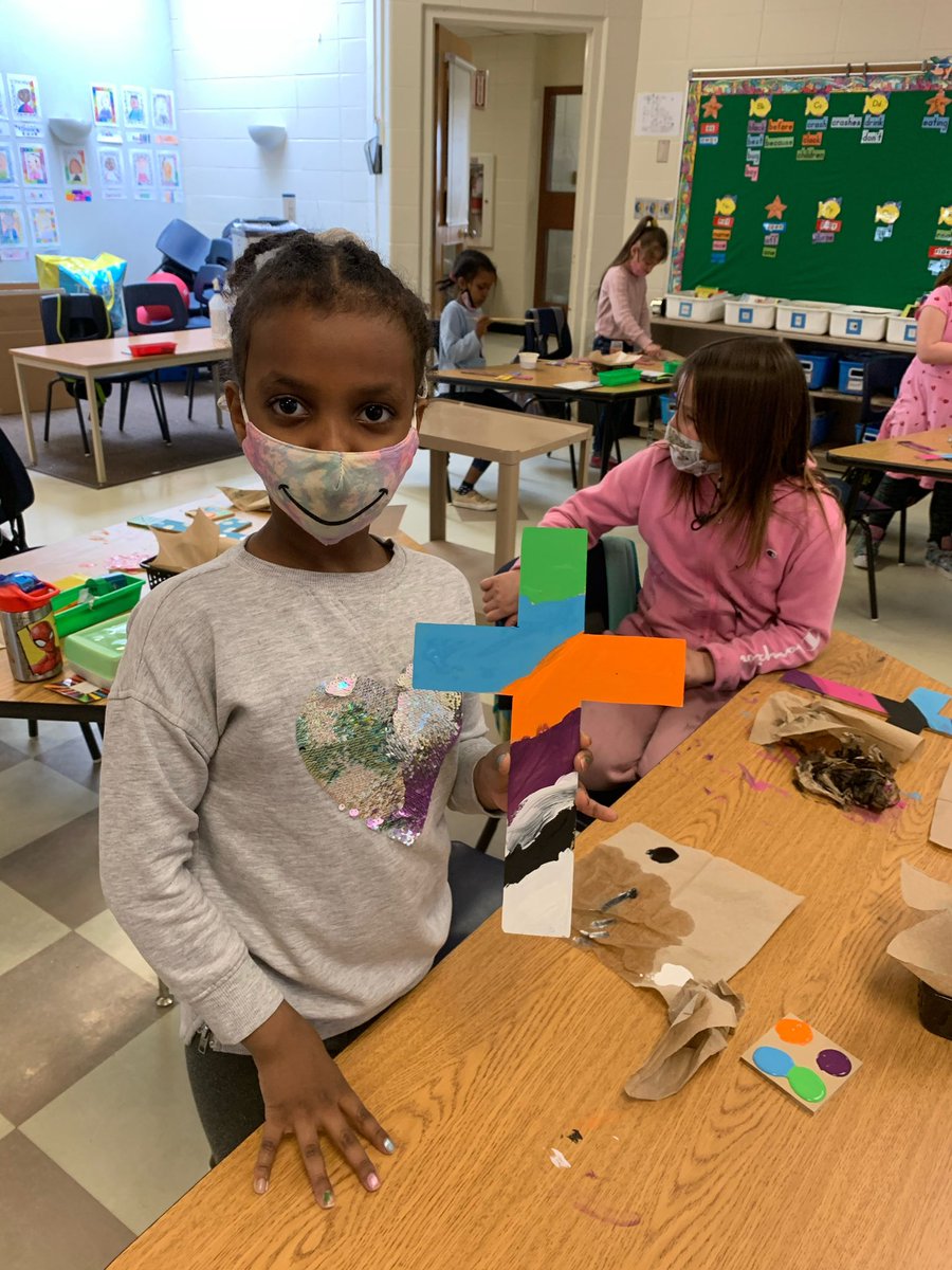 StLucyECSD's tweet photo. Grade 2 students created some beautiful crosses for Easter! Many thanks to Fr. Julian for coming to bless them. #ecsdfaithinspires https://t.co/r0ViMDpHTl