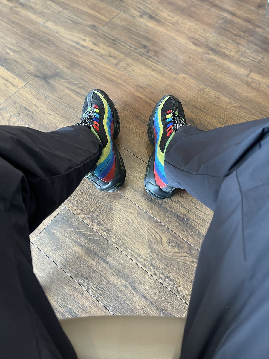 stunna1023's tweet photo. @nikestore https://t.co/AMozwhOfKK
