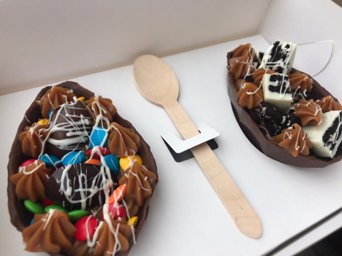 _agossvargas's tweet photo. Estamos haciendo huevos rellenos de los tamaños y gustos que quieran! Cualquier consulta @violettechocolates en ig. Con un rt o seguirnos en ig nos re ayudan 😍 https://t.co/obig1LT3H5