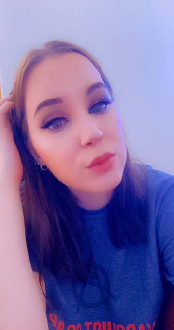25% Off ManyVids sale!!  https://t.co/ptIER9EXX3 🌻🌈💋 https://t.co/TF3eXOKbgO