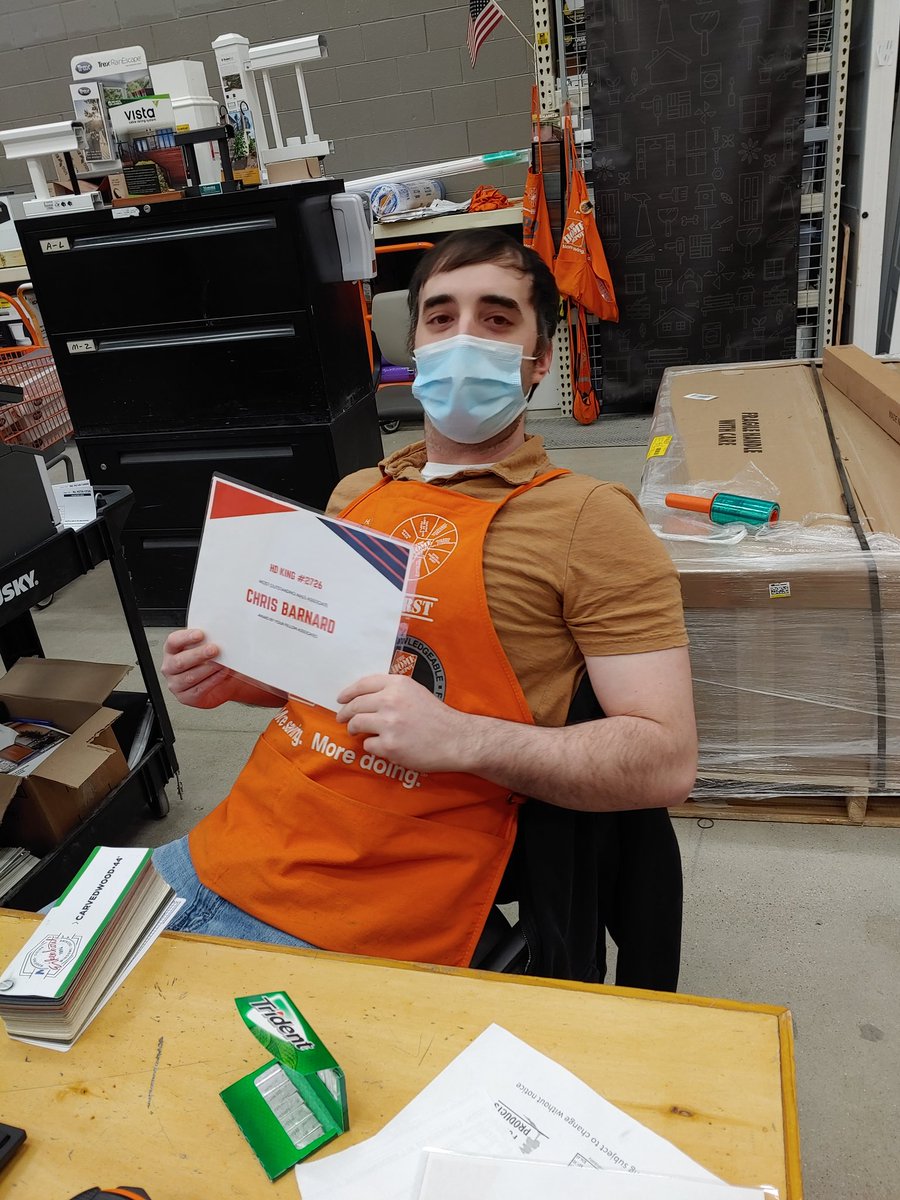 DeidrePalonen's tweet image. Celebrating some of our Home Depot Awards winners as voted by fellow associates for success share weekend!! Way to go guys for being such an integral part of oir team at 2726! @AngelaThd @Softail1968Andy @197HD @ShannonBauerTHD