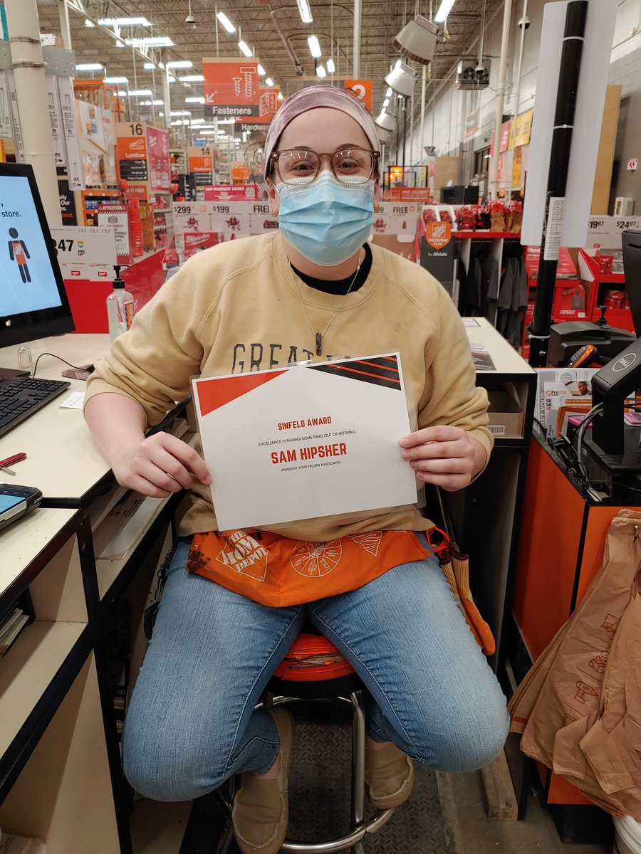 DeidrePalonen's tweet image. Celebrating some of our Home Depot Awards winners as voted by fellow associates for success share weekend!! Way to go guys for being such an integral part of oir team at 2726! @AngelaThd @Softail1968Andy @197HD @ShannonBauerTHD