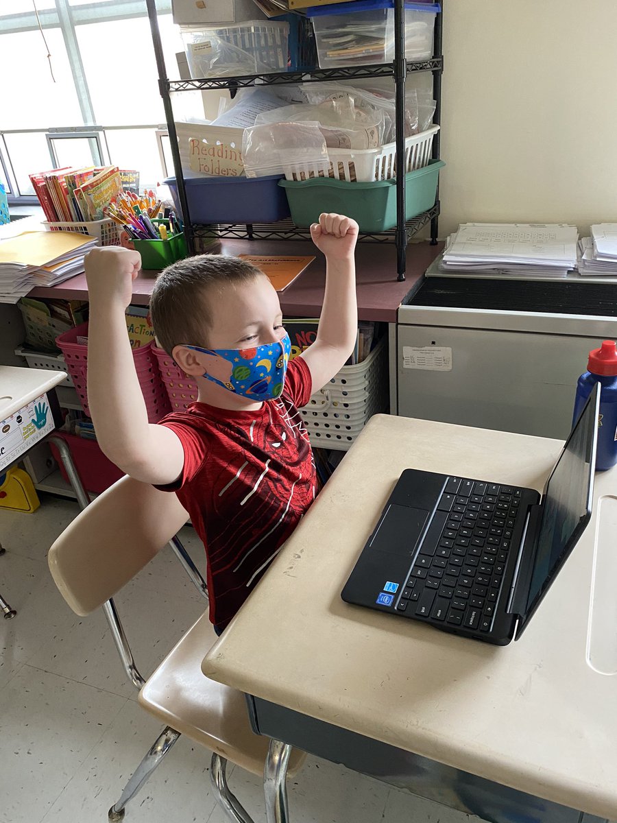 MGruber0424's tweet image. @FmanburgEagles Ss love coding and building algorithms for our new robot @codewithroot! They especially love the simulator! Thanks  @FoundationBASD for this amazing gift! It has enhanced our robotics unit in Digital Literacy! @BethlehemAreaSD #basdproud @mdjames67 @basdjacksilva