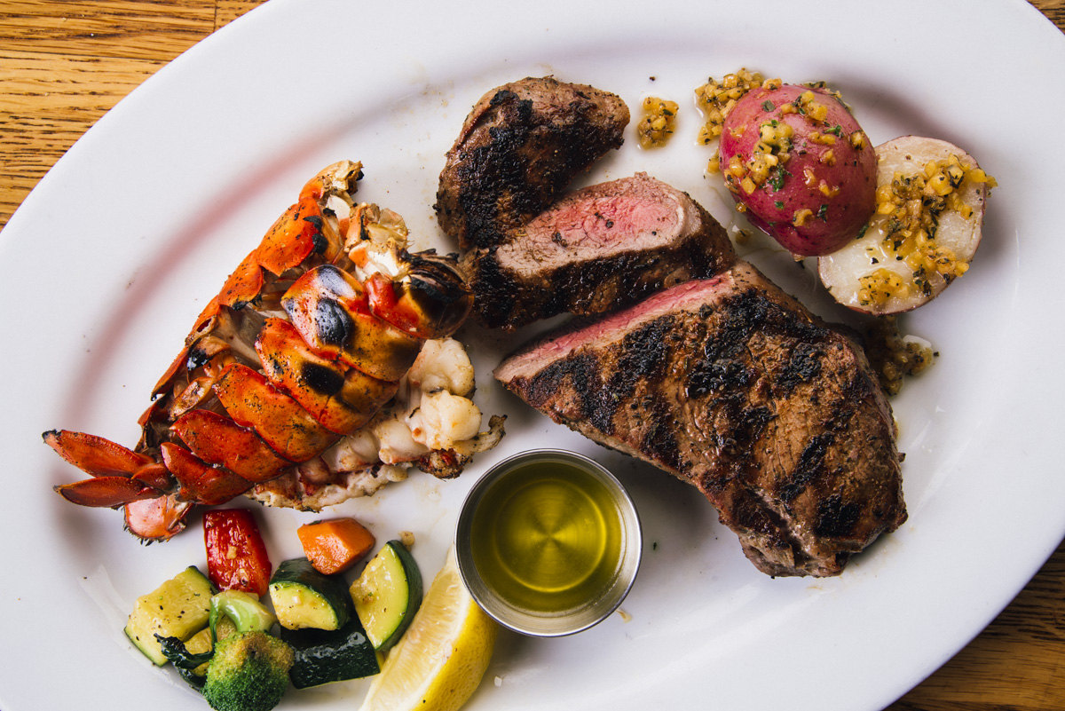 PierMarket's tweet photo. Steak &amp; Lobster on the waterfront. We're open for indoor and heated outdoor dining on @PIER39. See you soon! https://t.co/g6WG2umhOg