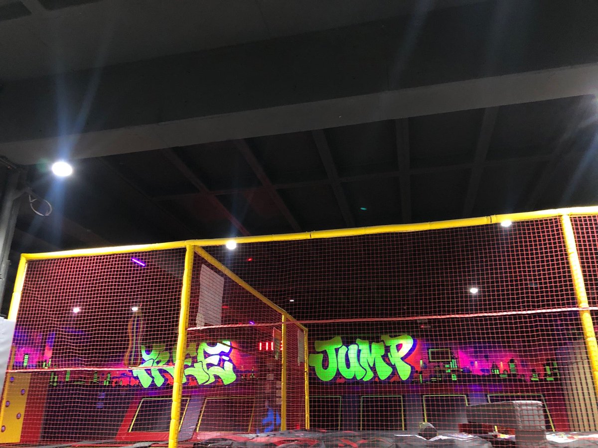 GnX's tweet photo. Hoya inaugura #flytrampoline #coyoacan (@ Fly Trampoline Park Coyoacán in Mexico City, CDMX) https://t.co/UT1cIcyhCC https://t.co/89caHRZEcF