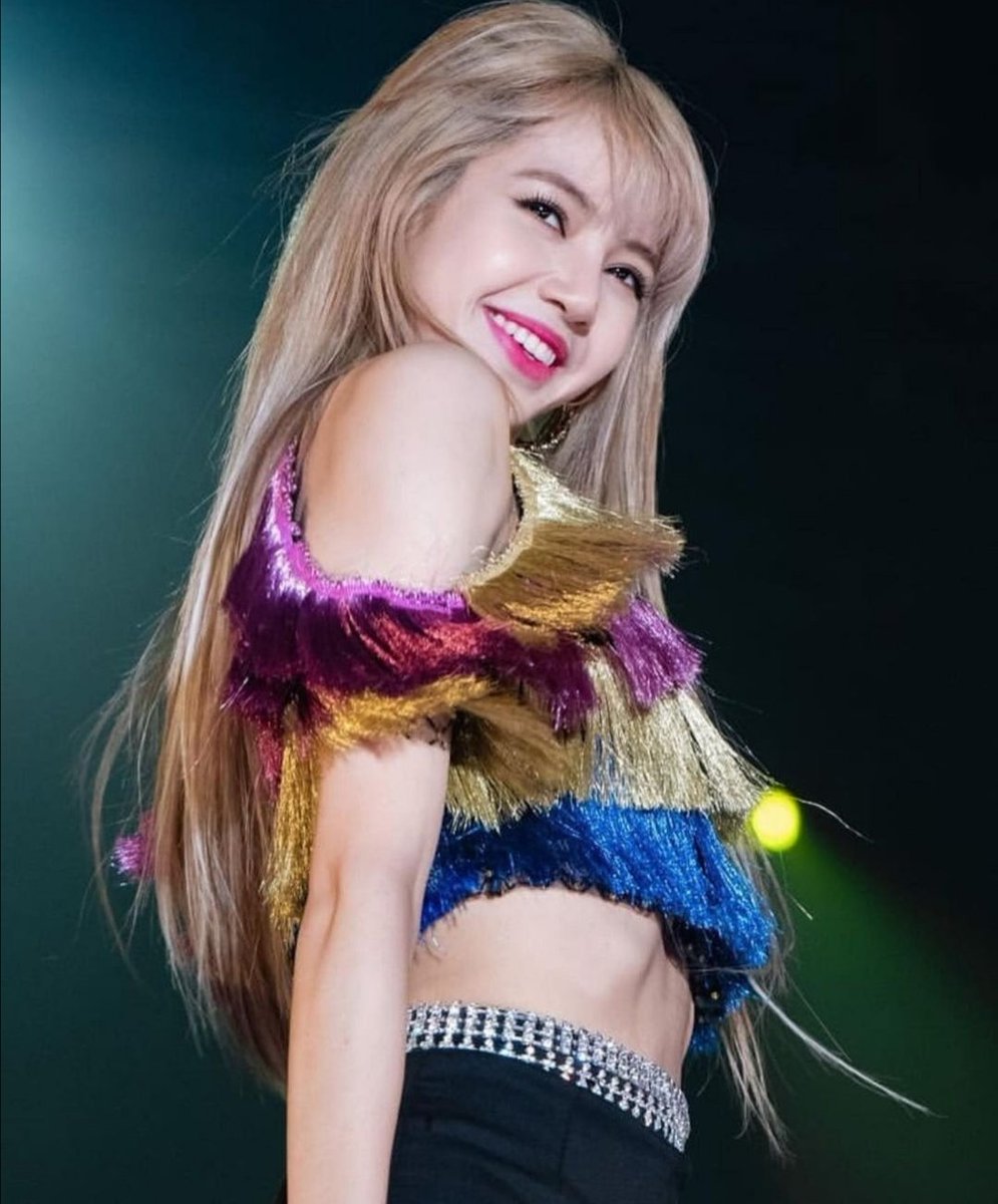 Unis20332529's tweet photo. Happy birthday to this precious, multi talented ,beautiful, perfect and gorgeous, and important person, Lisa❤️💕
You deserve all world✨, the world don't deserve you💕🌟🎉
Thank you for all hard work for us 🙏💖
#TheLalisaDay
#OurGemLisaDay https://t.co/hkMyHxw5TD