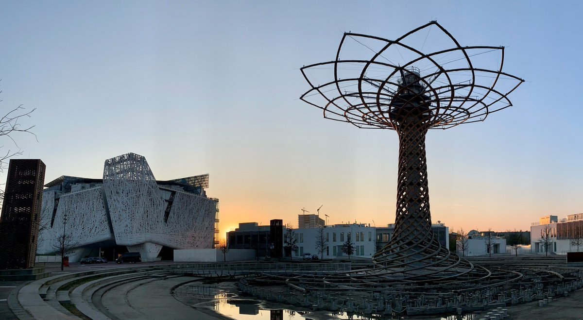 humantechnopole's tweet photo. Anche quest'anno aderiamo a ##MilluminodiMeno! Il sole tramonta ma #PalazzoItalia rimane spento! Il “salto di specie” inteso come evoluzione e miglioramento di salute e benessere grazie alle scienze della vita sono al cuore della nostra missione @caterpillarrai https://t.co/nh3cSPFKhz