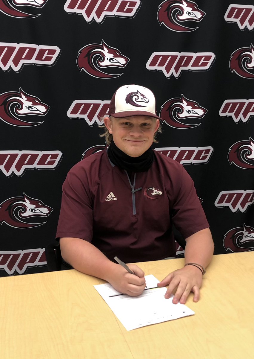 MPCBaseball's tweet photo. Reece Helland signing with MidAmerica Nazarene. Congrats @ReeceHelland well deserved. @MNUBaseball getting the Big Cutter, slamming the door shut. #mpcbaseball https://t.co/BEe89q7rae