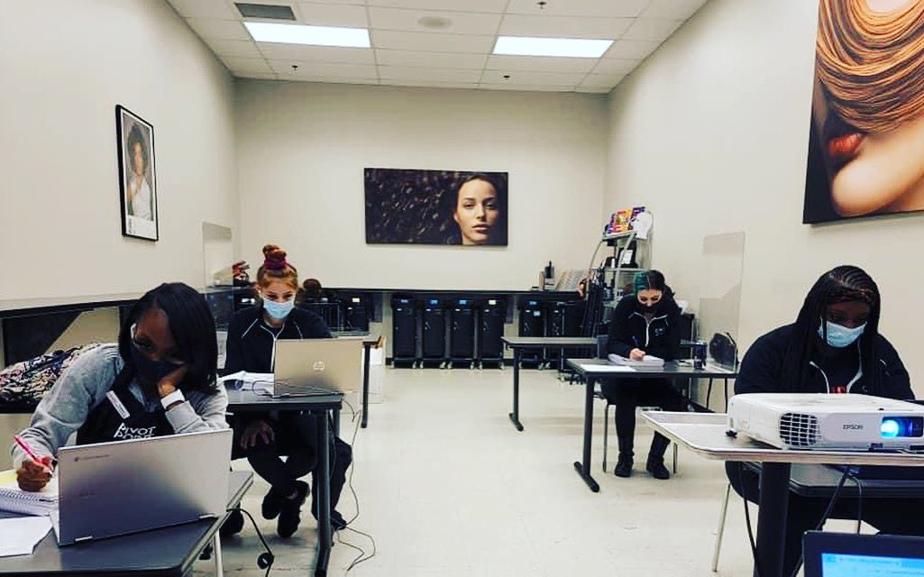 CraveBeautyAcad's tweet photo. It's FRIDAY folks and wrappin' up the week !!!Our Core Students are in class working diligently on their Trichology Smart Notes while Theory is broken down. These ladies are LEGIT. #futureprofessionals #hardworkequalssuccess #craverocks https://t.co/TAG3oRshiw