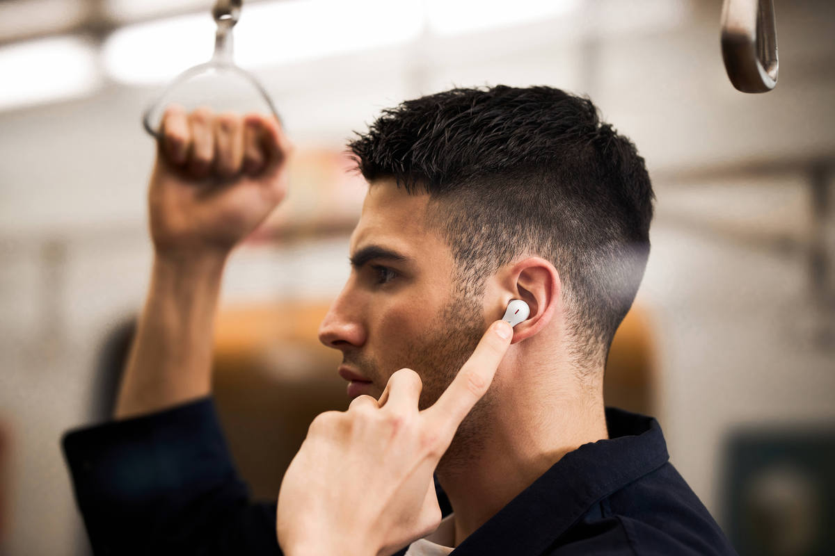 1MoreGlobal's tweet photo. We got you covered! Featured with QuietMax Technology and 5 adjustable modes, the 1MORE #ComfoBudsPro will meet all your noise cancellation needs in any scenarios.
-
Now available: https://t.co/9dJNH3dnYM
-
#1MORE #TuneInZoneOut https://t.co/vmc41K74aa