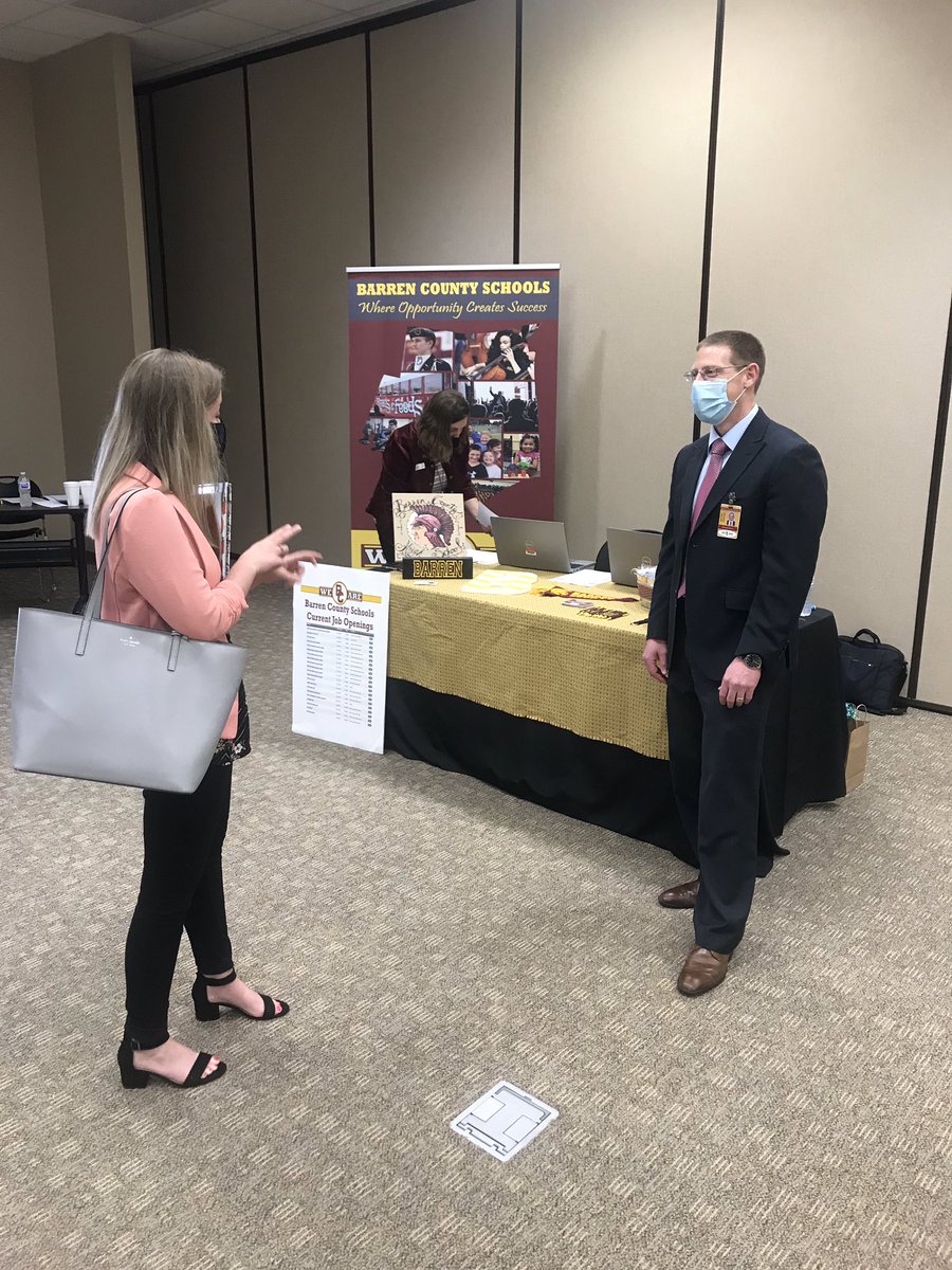 GRRECKY's tweet photo. Outstanding afternoon with @WKUCEBS Teacher Topper Candidates @GRRECKY for the 2021 Job Fair! 🙌
#150candidates
#36schooldistricts https://t.co/F6xzjaih39