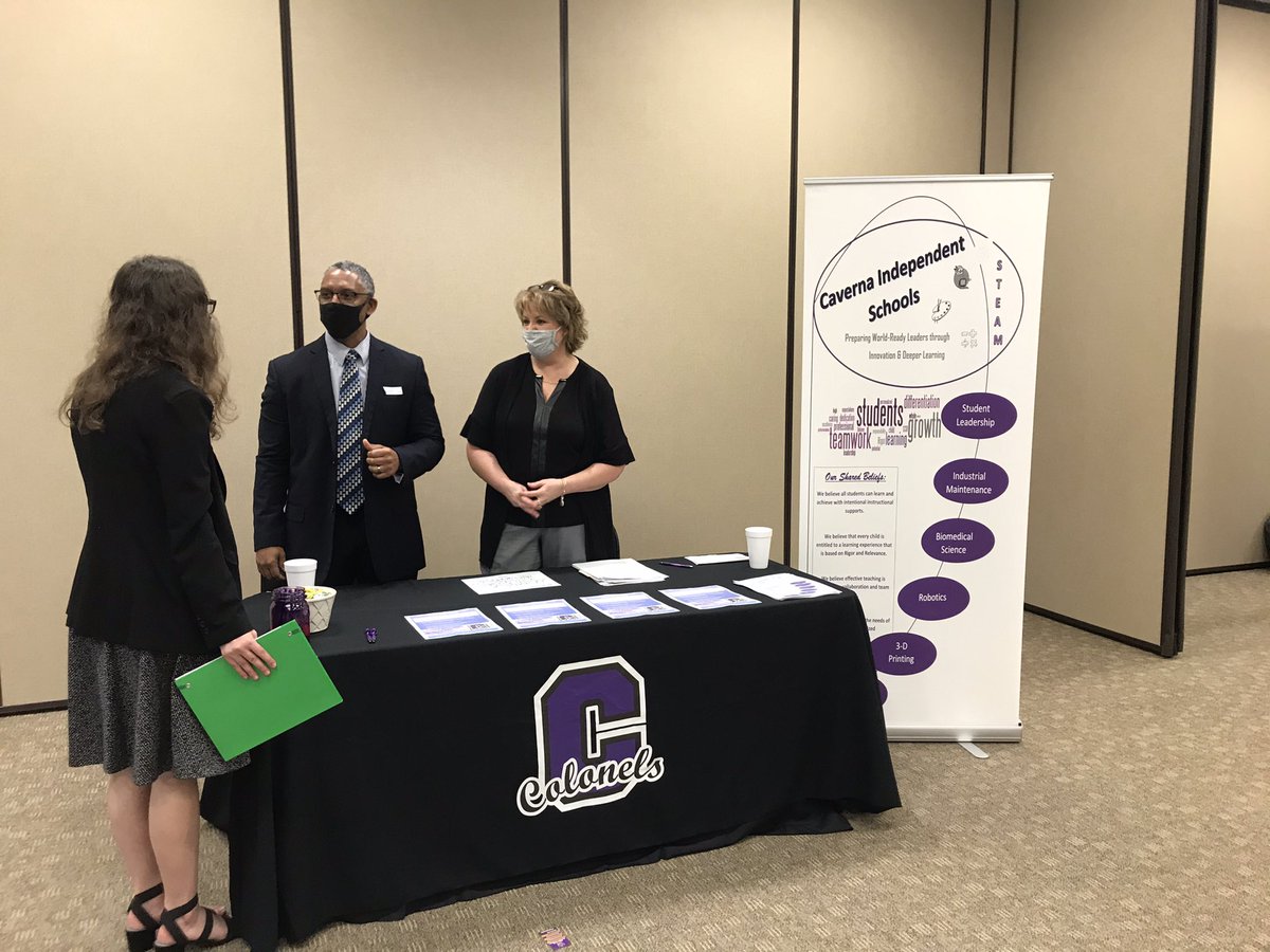 GRRECKY's tweet photo. Outstanding afternoon with @WKUCEBS Teacher Topper Candidates @GRRECKY for the 2021 Job Fair! 🙌
#150candidates
#36schooldistricts https://t.co/F6xzjaih39