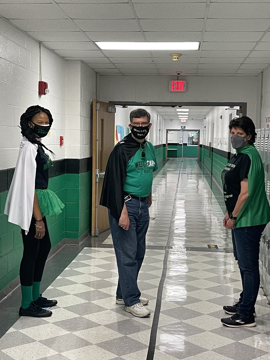 wcmsAPpeoples's tweet photo. WE MADE IT #superimps!! Enjoy your Spring Break!! And thank you Geremy @jimmyjohns for responding to the call so we could show our teachers some well deserved appreciation!! #wcmsmarchmadnessspiritweek ##springbreakisHERE #8thgradeunited https://t.co/QRU6YvHlgF