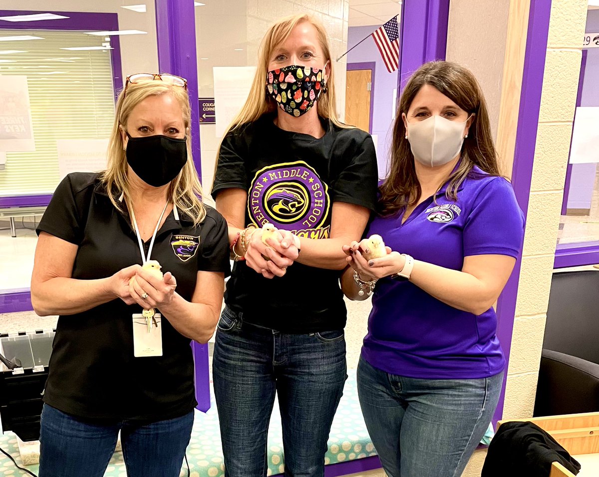 Benton Middle School Front Office tweet media