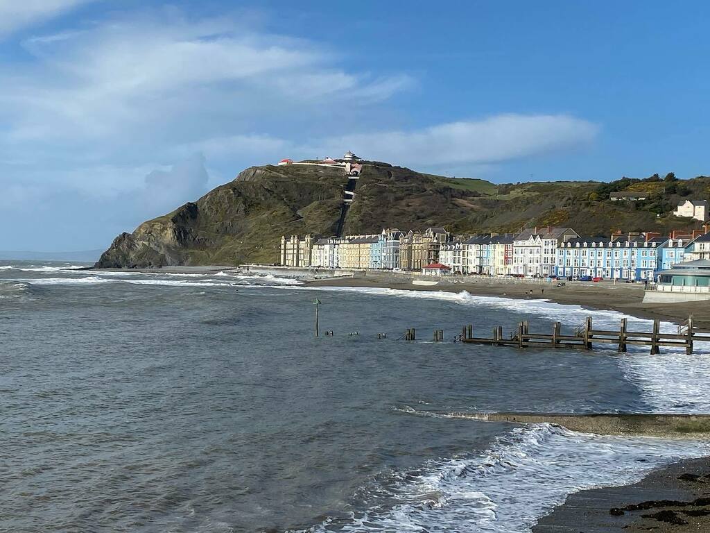 garden2_plate's tweet photo. I bloody love Aberystwyth #lovewhereyoudwell #home #beautiful #aberystwyth #aberystwythseafront #lovewales #visitwales #explorewales https://t.co/B5Ql5fUWIv https://t.co/nSr6qzYNpp