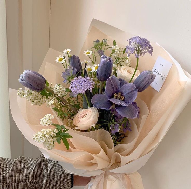 itgirlonfilm's tweet photo. buy yourself flowers, you deserve it 💐 https://t.co/SiK7cVeCNo