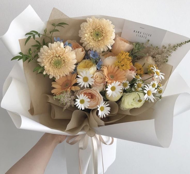 itgirlonfilm's tweet photo. buy yourself flowers, you deserve it 💐 https://t.co/SiK7cVeCNo