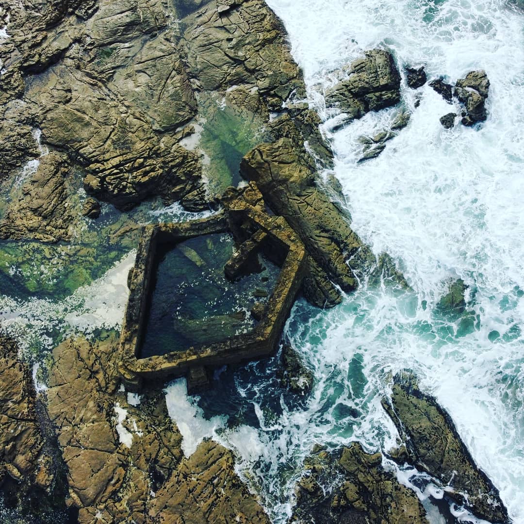 ramalvclav's tweet photo. O Portiño shellfish farm (cetarea)
#galicia
#aguarda
#pontevedra
#cetarea
#lugaressecretosdegalicia
#fotogalicia
#galiciavisual
#galiciamaxica
#shellfishfarm
#shellfish
#lobsters
#uas
#unmanned https://t.co/GNa0AwewhK