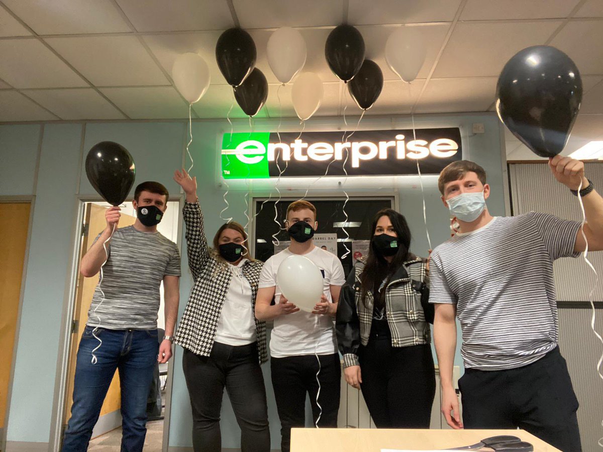 Felt good to do our part for #darrelday at 33 today, raising awareness for a good cause <a href="/ncukcharity/">Neuroendocrine Cancer UK #NotJustNECancer</a>. Wishing you all the best <a href="/dazzlar_darrel/">Darrel</a> stay strong 💚