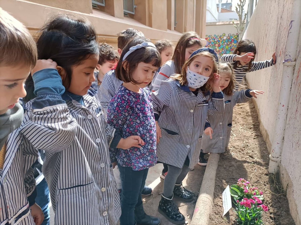 epiasabadell's tweet photo. We have found some clues that have guided us to a lot of  eggs which had been hidden by the Easter Bunny for us. Happy Easter everyone!
#P4INFANTILPIASABADELL
#INFANTILPIASABADELLL https://t.co/IEo967XByv