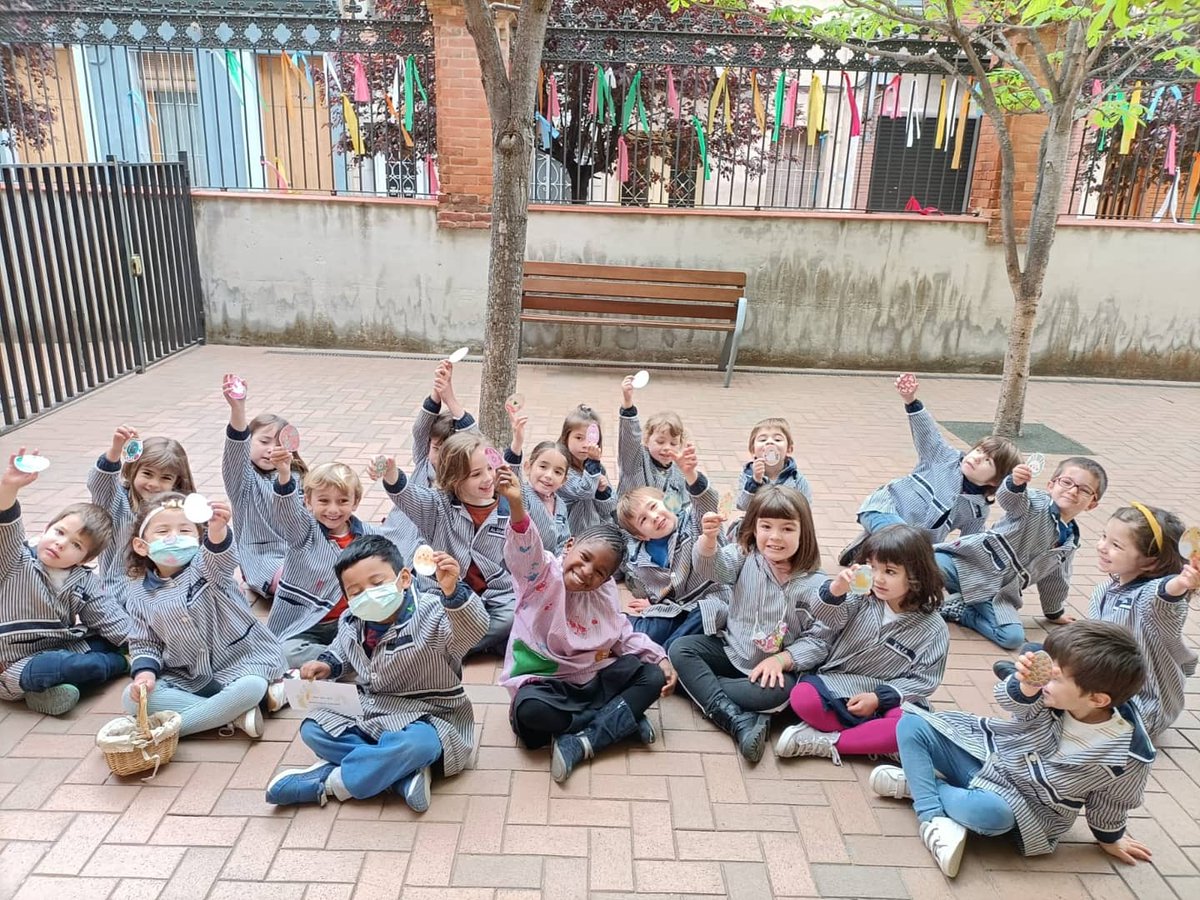 epiasabadell's tweet photo. We have found some clues that have guided us to a lot of  eggs which had been hidden by the Easter Bunny for us. Happy Easter everyone!
#P4INFANTILPIASABADELL
#INFANTILPIASABADELLL https://t.co/IEo967XByv