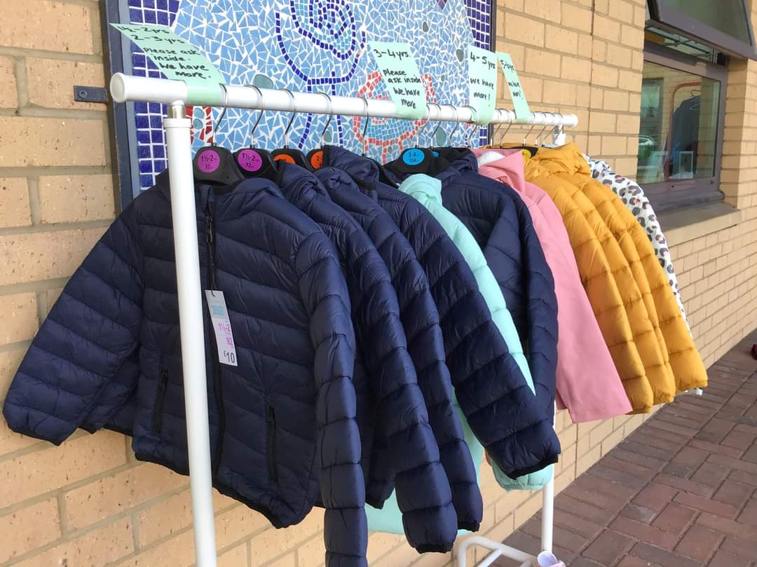 MiltonNursery's tweet photo. Please help yourself to a jacket from our swap rail if you can put it to good use 😀 It is organised by size and is available to access outside our entrance during opening hours. #helpinghand #keepwarm #clothesrail https://t.co/qNqAFeEzQf