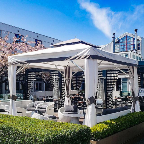 Patio season is coming soon! Weather permitting, we'll begin opening the patio starting on April 1st--just in time for the Easter weekend and our bottomless brunch! 

ow.ly/8rKe50E9FTC