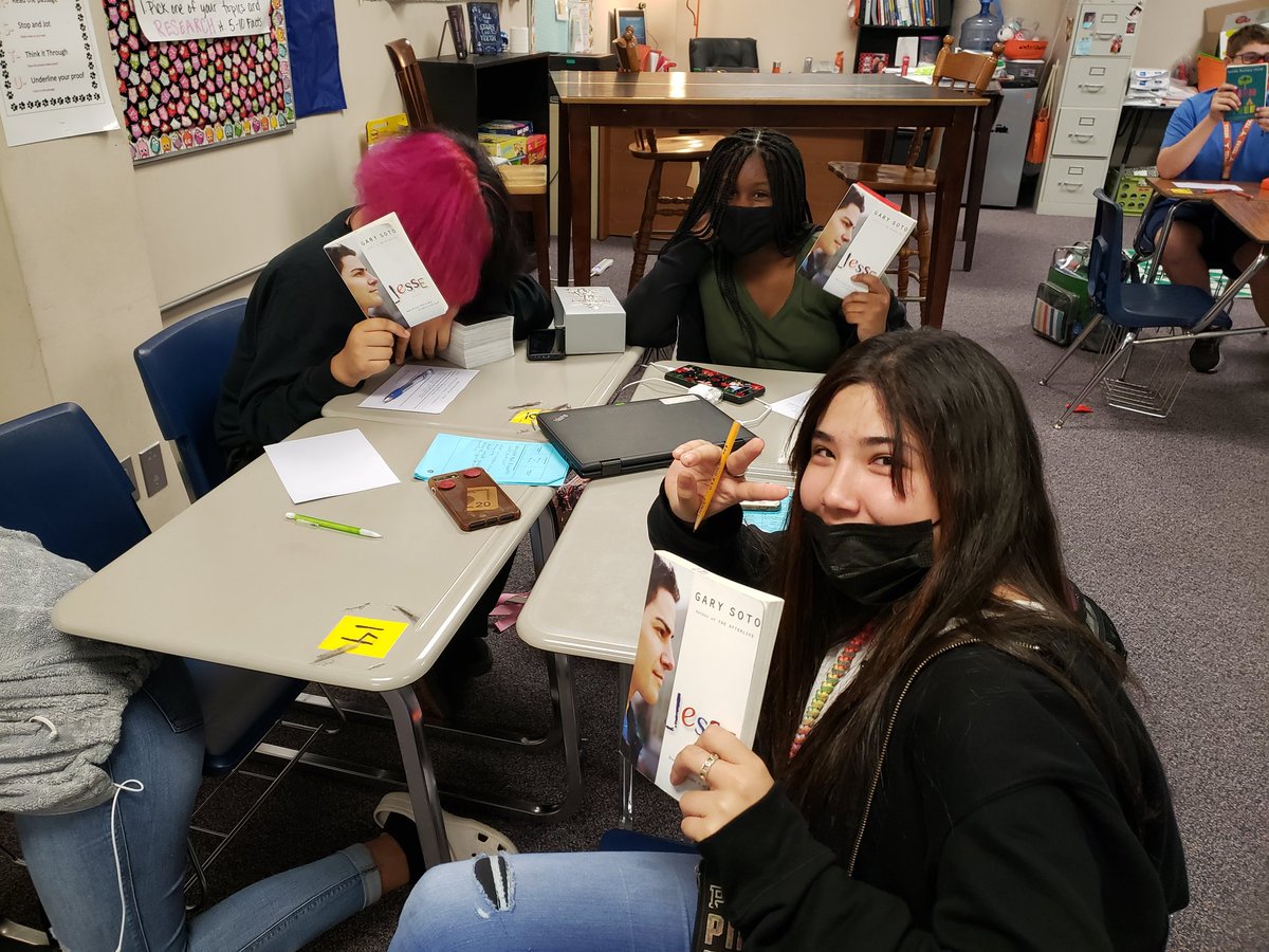 SwainTrain10's tweet photo. Today we celebrated Book Clubs! If you have an 8th grade you know how hard it is to get them to read a book. They read a whole novel by themselves and had amazing discussions. PLUS THEY LIKED THE BOOKS!!! So we partied. #LPJALLIN #KeepLaPorteStrong #lovemyjob #readersareleaders https://t.co/1dIqyvu0y5