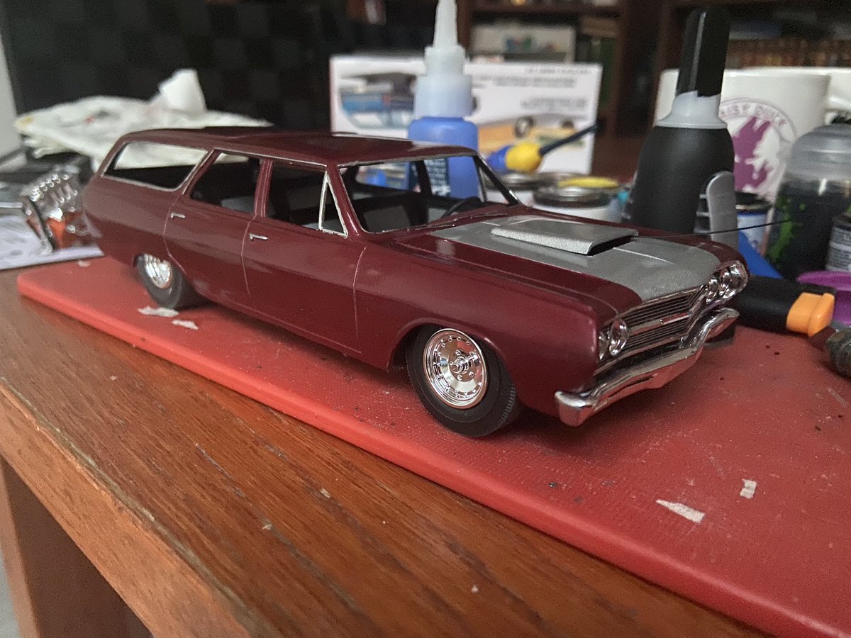 XtofCaron's tweet photo. Last project before moving house. Been watching Overhaulin’ lately so it’s @chipfoose inspired. #ScaleModel #chevy #superwagon #foosed https://t.co/rz3NzEAb4u