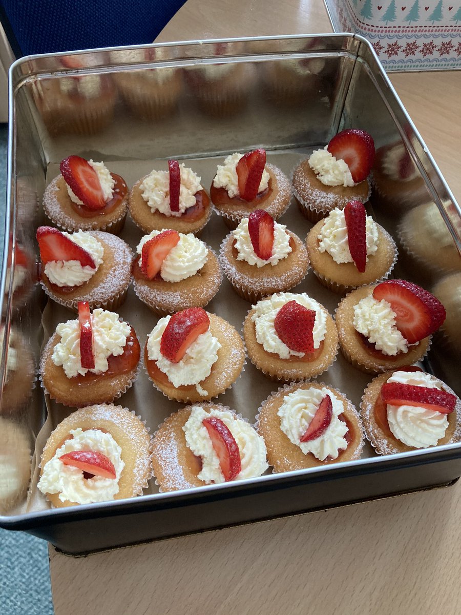 CeDurrington's tweet photo. Carol, what can we say? Your baking and making has blown us away 👏👏👏❤️ https://t.co/sFWTgm2vCZ