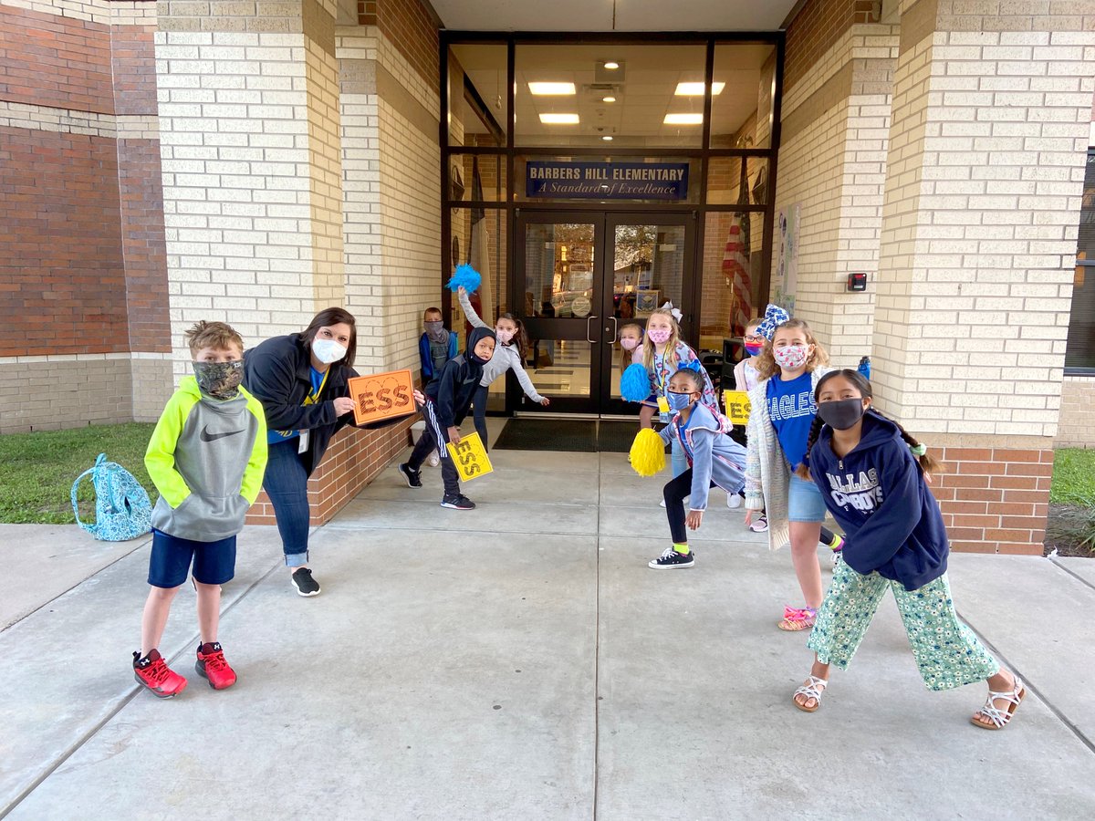 Barbers Hill ISD (@bhisd) on Twitter photo Students <a href="/BarbersHillESS/">Barbers Hill ESS</a> spread kindness with a cheerful morning hello! How can you #MakeKindnessNormal? #SELDay #SEL <a href="/BarbersHillSEL/">Barbers Hill SEL</a> Students <a href="/BarbersHillESS/">Barbers Hill ESS</a> spread kindness with a cheerful morning hello! How can you #MakeKindnessNormal? #SELDay #SEL <a href="/BarbersHillSEL/">Barbers Hill SEL</a>