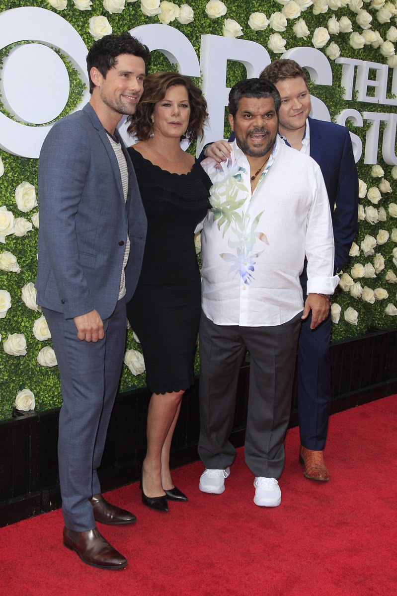 hollingsworthb's tweet photo. Miss this crew! #CodeBlack #FlashbackFriday @IAmHarryFord @IamLuisGuzman @MGH_8 @CBS https://t.co/bkRR8UPic8