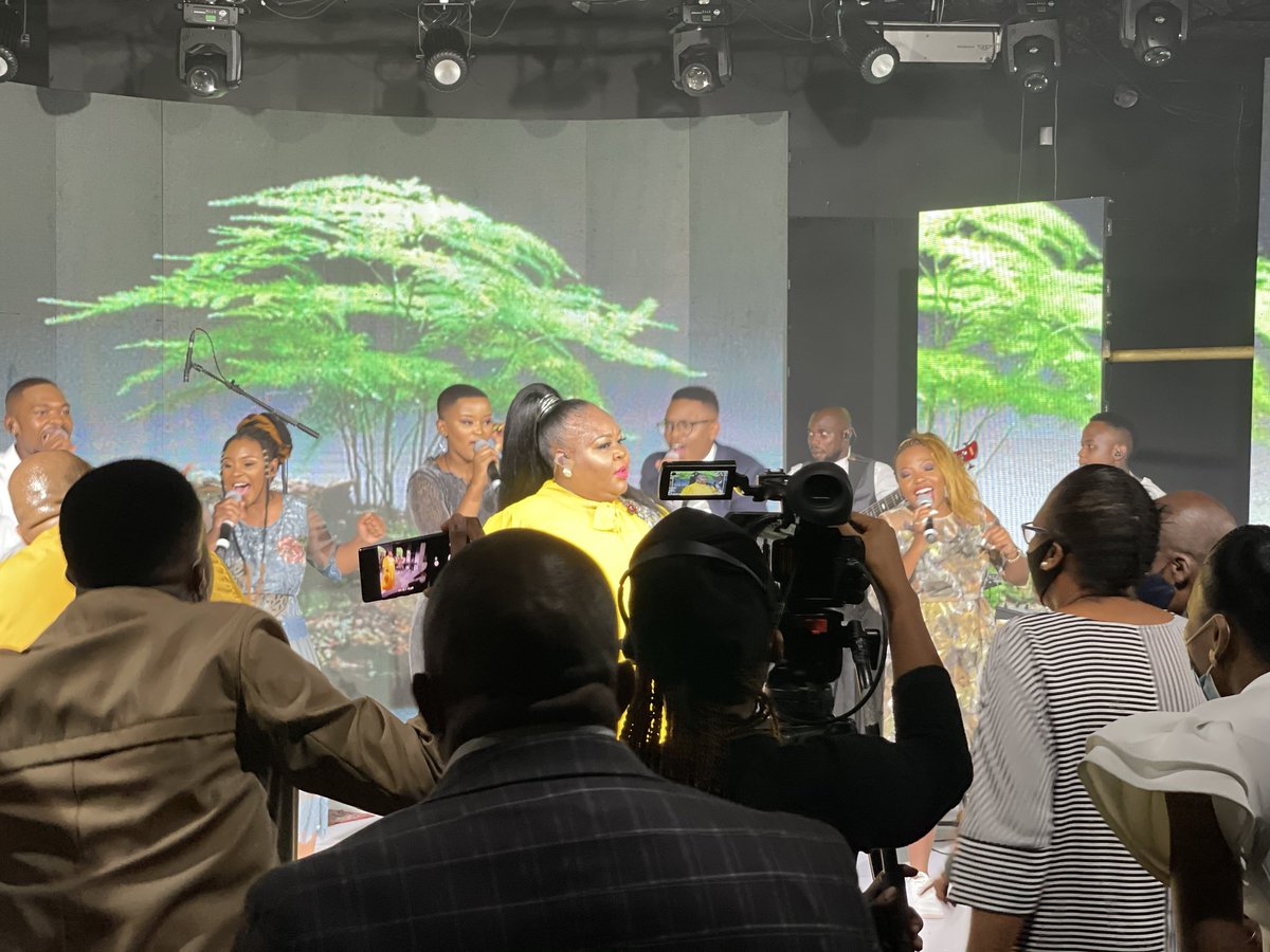 zazamokhethi's tweet photo. Yooooh yesterday was amazing thank you to everyone who came and most of all thank you Lord for showing up and showing off ❤ #shrubsofchronicle https://t.co/qDJCD8cl80