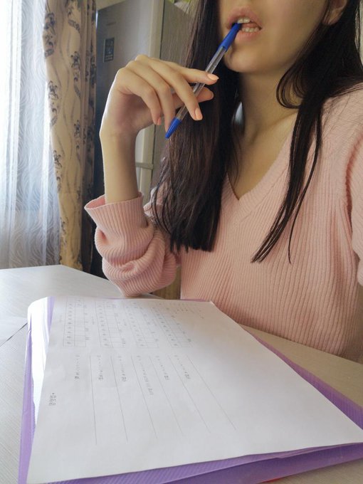 Would you give ne an A if I flash you? 💕 https://t.co/RjbdqA9QVK<a href="/tag/nylon"class="tags"><span>#nylon</span></a><a href="/tag/pantyhose"class="tags"><span>#pantyhose</span></a>