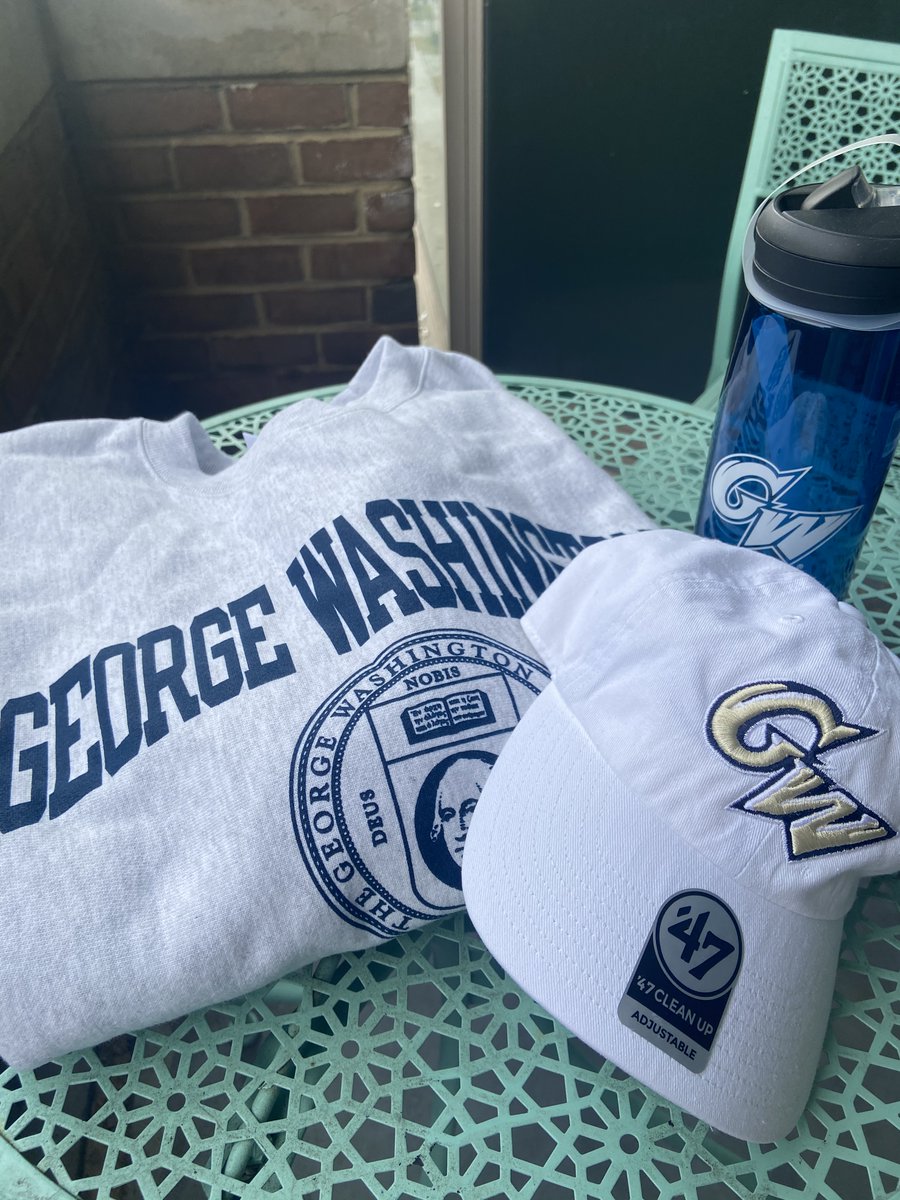 GWCherryTree's tweet image. Check out our instagram to enter our first giveaway and win this GW merch! 

@gwcherrytree