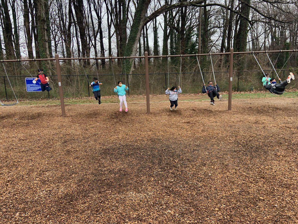 MsPflager's tweet photo. Beautiful weather calls for learning about poetry outside.... followed by a surprise swing break! Happy Spring Break!!! https://t.co/OqHgZwfS3Z