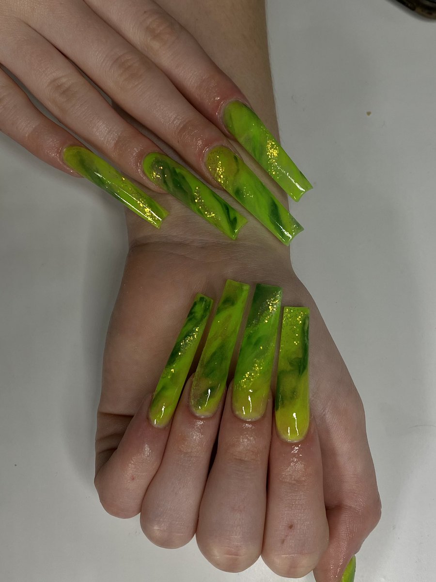 betzaidaps's tweet photo. STOP PLAYING WIT ME, RESPECTFULLY. 
-nailsbymfnBP https://t.co/PxAi9xpnl5