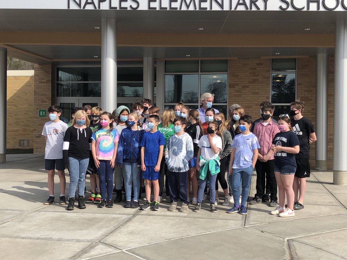 So proud of this group of students! Our 2019-2020 student council had their photo taken by Thompson Health for their donor magazine. These amazing students donated $500 to the hospital for PPE!! #naplescsd